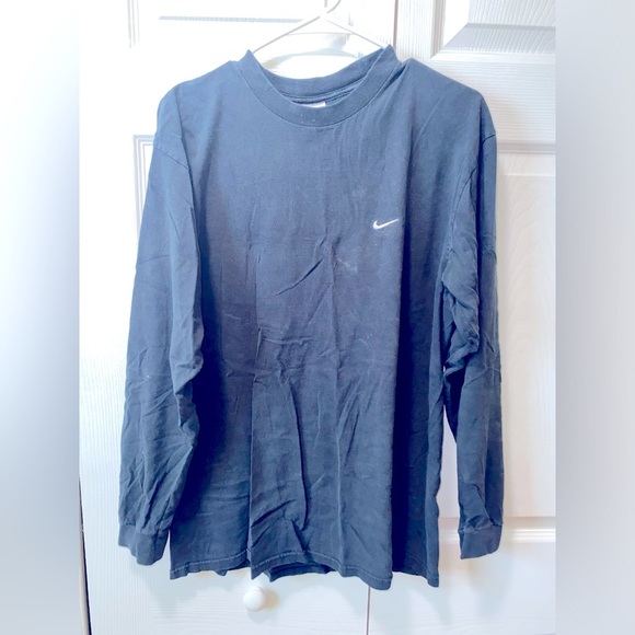 Nike Other - Nike Medium Long Sleeve Tee